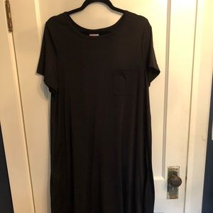 Solid black Lularoe Carly!